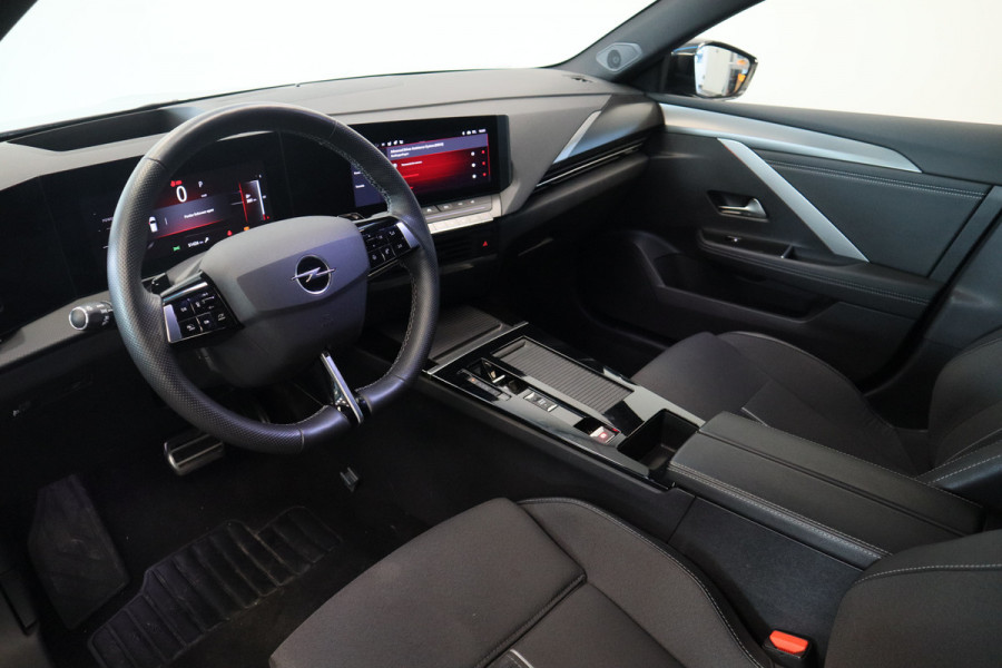 Opel Astra Sports Tourer 1.2 Turbo Hybrid GS Full-led Head-up Navigatie ! 2e Paasdag geopend van 12.00 tot 17:00u !