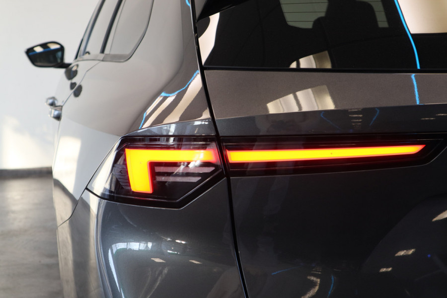 Opel Astra Sports Tourer 1.2 Turbo Hybrid GS Full-led Head-up Navigatie ! 2e Paasdag geopend van 12.00 tot 17:00u !