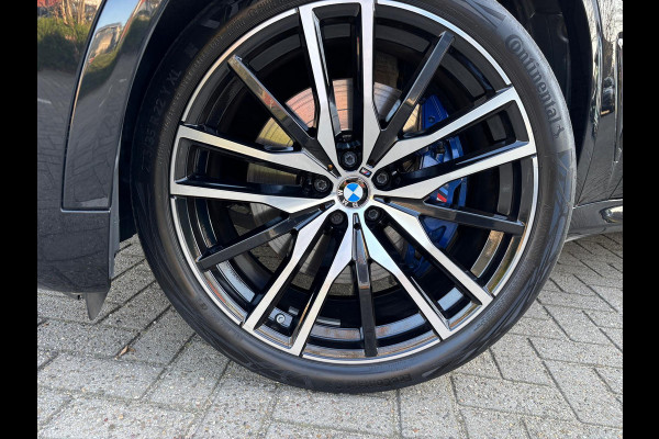 BMW X5 xDrive45e M-Sport PHEV Harman Kardon M-Pakket Panoramadak 22 inch velgen Surroud view