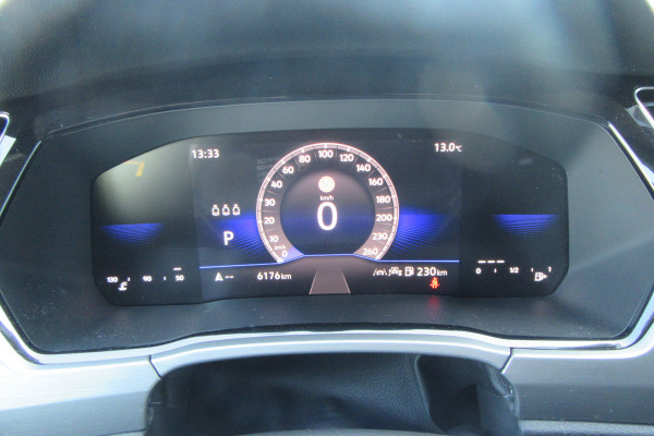 Volkswagen Touran 1.5 TSI Highline Business Automaat, Navi, Camera, El. Trekhaak