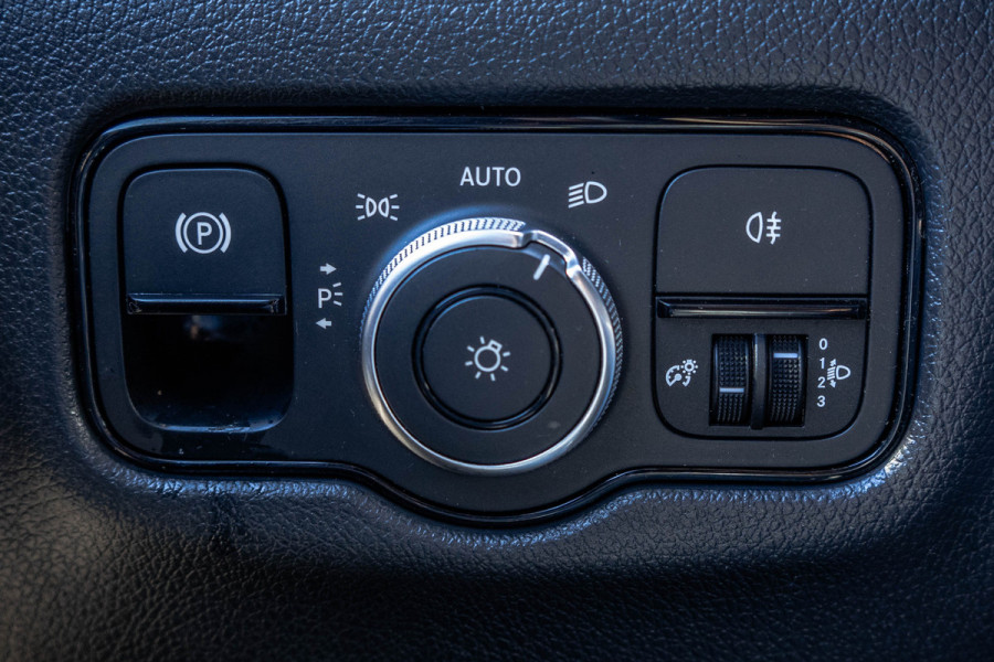 Mercedes-Benz Vito 116 CDI L3 Pro | Facelift | 160 PK | Automaat | Mbux | Navi | Camera | Cruise | Carplay