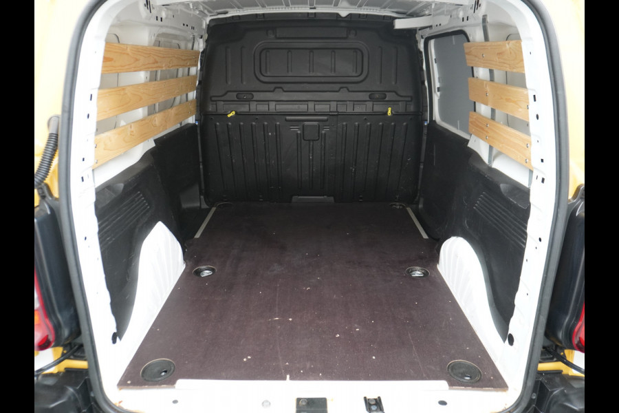 Opel Combo 1.5CDTI EURO 6 3-Persoons Airco Cruise Control Bluetooth Elektr.ramen Elektr.spiegels+Verwarmd Centr.Vergr+ab. L1H1 Edition Schuifdeur Betonplex vloer Lat om Lat betimmering Origineel Nederlandse Auto