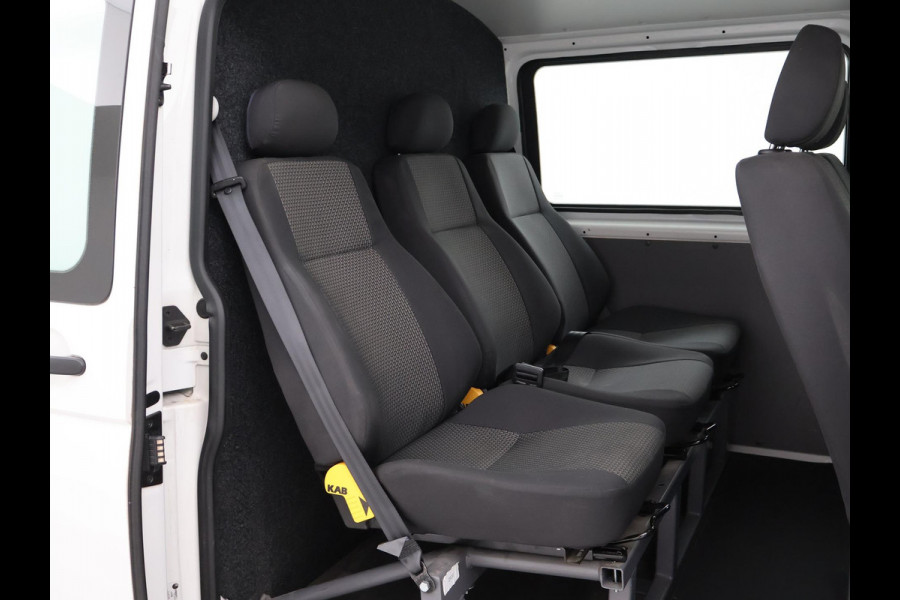 Volkswagen Transporter T6.1 2.0 TDI DUBBEL CABINE L2H1 + COMFORTSTOELEN | TREKHAAK | APPLE CARPLAY | CRUISE CONTROL