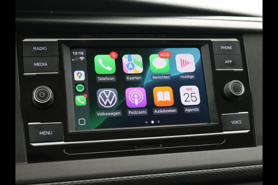 Volkswagen Transporter T6.1 2.0 TDI DUBBEL CABINE L2H1 + COMFORTSTOELEN | TREKHAAK | APPLE CARPLAY | CRUISE CONTROL