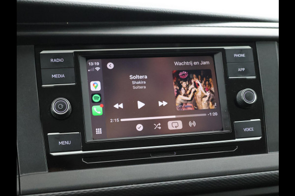 Volkswagen Transporter T6.1 2.0 TDI DUBBEL CABINE L2H1 + COMFORTSTOELEN | TREKHAAK | APPLE CARPLAY | CRUISE CONTROL