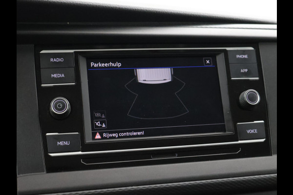 Volkswagen Transporter T6.1 2.0 TDI DUBBEL CABINE L2H1 + COMFORTSTOELEN | TREKHAAK | APPLE CARPLAY | CRUISE CONTROL
