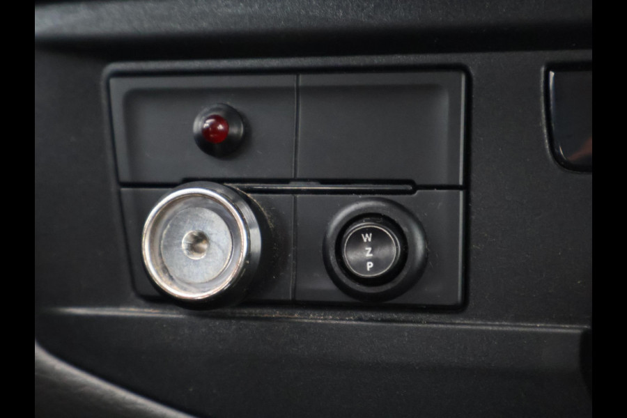 Volkswagen Transporter T6.1 2.0 TDI DUBBEL CABINE L2H1 + COMFORTSTOELEN | TREKHAAK | APPLE CARPLAY | CRUISE CONTROL