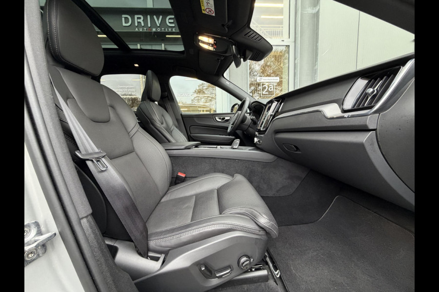 Volvo XC60 2.0 T8 Plug-in hybrid AWD R-Design |Facelift|Pano|Bowers & Wilkins|Stoel Ventilatie|Pilot Assist|Trekhaak