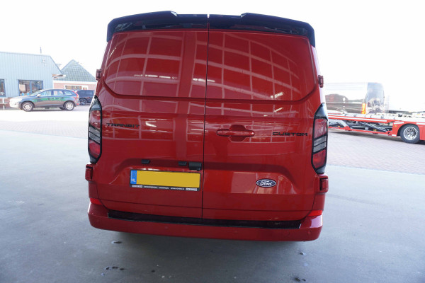 Ford Transit Custom 320L 2.0 TDCI 136pk L2H1 Limited Nr. V153 | Airco | Adap.cruise | Navi | Glaslookpanelen | Spoilers