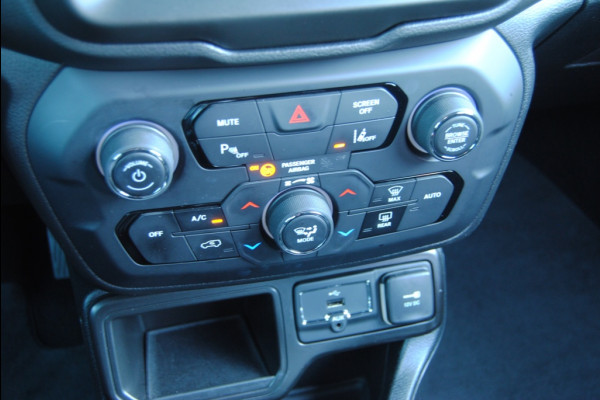 Jeep Renegade 1.0T-e Freedom | DAB | NAV |