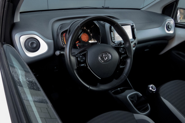 Toyota Aygo 1.0 VVT-i x-play | CAMERA | APPLE CARPLAY / ANDROID AUTO | ELEKTRISCHE RAMEN