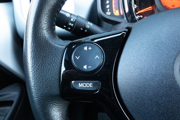 Toyota Aygo 1.0 VVT-i x-play | CAMERA | APPLE CARPLAY / ANDROID AUTO | ELEKTRISCHE RAMEN