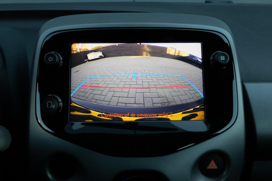 Toyota Aygo 1.0 VVT-i x-play | CAMERA | APPLE CARPLAY / ANDROID AUTO | ELEKTRISCHE RAMEN