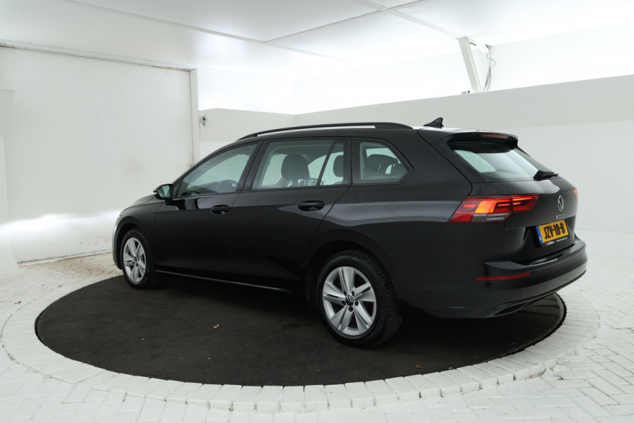Volkswagen Golf 2.0 TDI Life Business Automaat, Navigatie,