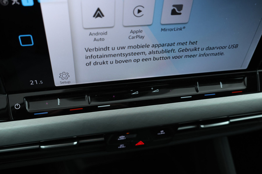 Volkswagen Golf 2.0 TDI Life Business Automaat, Navigatie,