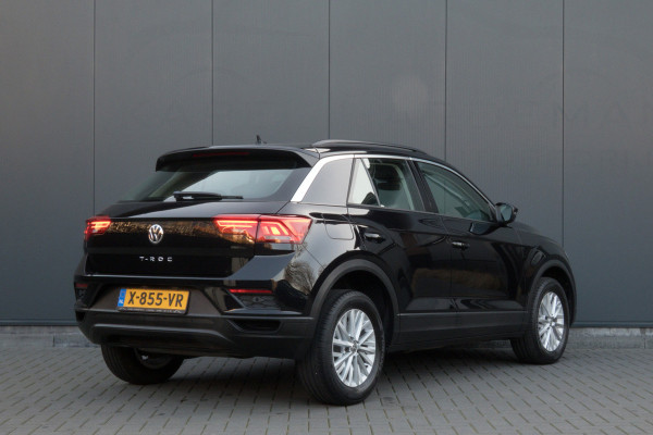 Volkswagen T-Roc 1.0 TSI | PARKEERSENSOREN | APPLE CARPLAY / ANDROID AUTO | NAVIGATIE