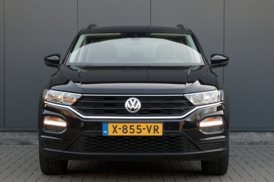 Volkswagen T-Roc 1.0 TSI | PARKEERSENSOREN | APPLE CARPLAY / ANDROID AUTO | NAVIGATIE
