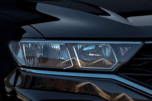 Volkswagen T-Roc 1.0 TSI | PARKEERSENSOREN | APPLE CARPLAY / ANDROID AUTO | NAVIGATIE