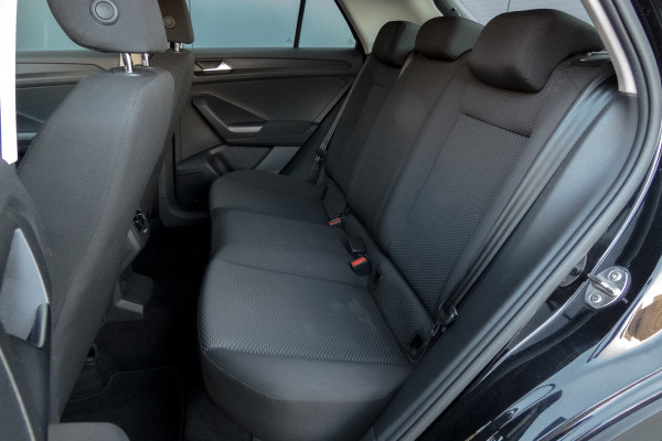 Volkswagen T-Roc 1.0 TSI | PARKEERSENSOREN | APPLE CARPLAY / ANDROID AUTO | NAVIGATIE