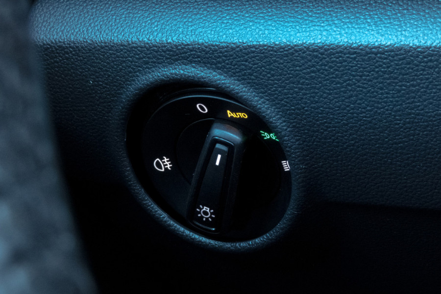 Volkswagen T-Roc 1.0 TSI | PARKEERSENSOREN | APPLE CARPLAY / ANDROID AUTO | NAVIGATIE