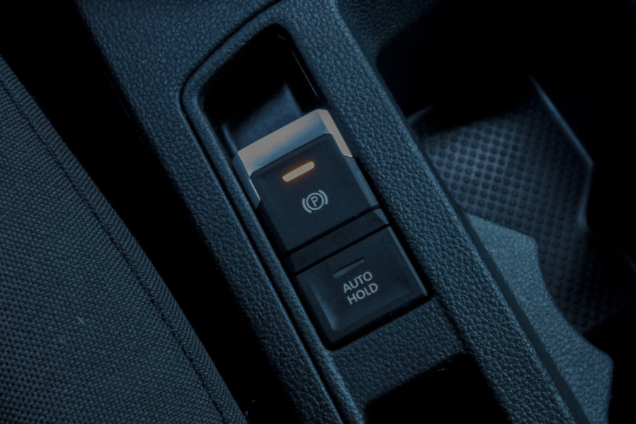 Volkswagen T-Roc 1.0 TSI | PARKEERSENSOREN | APPLE CARPLAY / ANDROID AUTO | NAVIGATIE