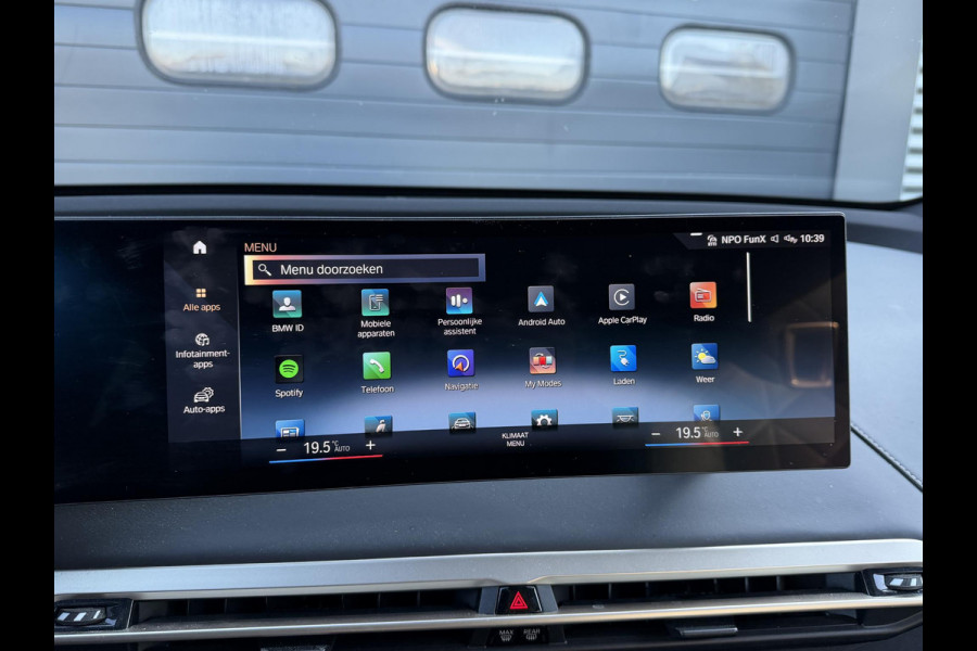 BMW iX xDrive50 High Executive 112 kWh SOH 92% | Sky Lounge | 360* Camera | Massage | Stoelventilatie/Verwarming | Elektrische Trekhaak |