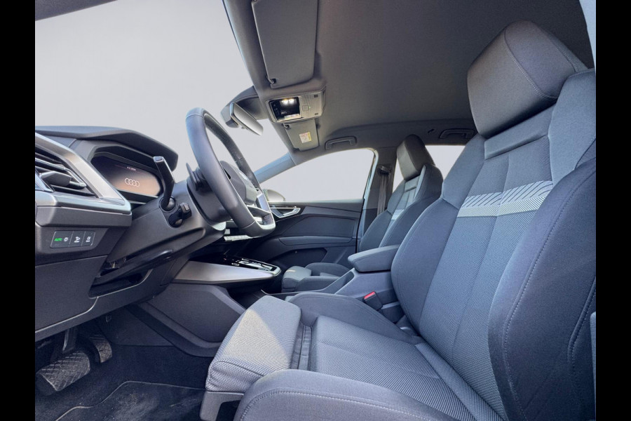 Audi Q4 e-tron 45 Advanced edition 82 kWh, achteruitrijcamera, stoelverwarming, sfeerverlichting, 1 e eigenaar, NL auto met nap