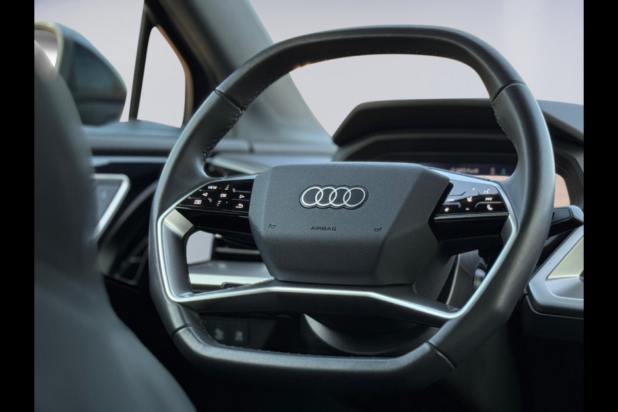 Audi Q4 e-tron 45 Advanced edition 82 kWh, achteruitrijcamera, stoelverwarming, sfeerverlichting, 1 e eigenaar, NL auto met nap
