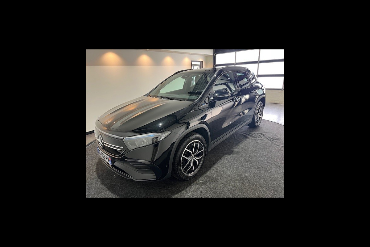 Mercedes-Benz EQA 250 AMG Line 67 kWh | Panorama schuif/kanteldak | Stoelverwarming | Camera 360 | Nachtpakket | Actieve Parkeerhulp