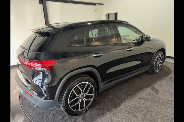 Mercedes-Benz EQA 250 AMG Line 67 kWh | Panorama schuif/kanteldak | Stoelverwarming | Camera 360 | Nachtpakket | Actieve Parkeerhulp