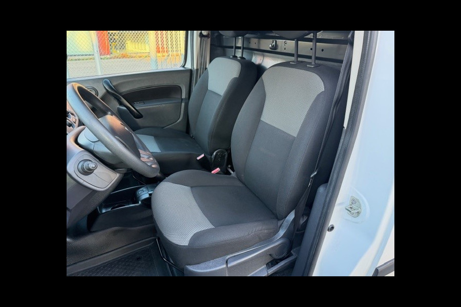 Renault Kangoo 1.5 dCi 75 Energy Comfort AIRCO I NAVI I TREKHAAK I APPLE CARPLAY I 1e EIGENAAR I COMPLETE ONDERHOUDSHISTORIE
