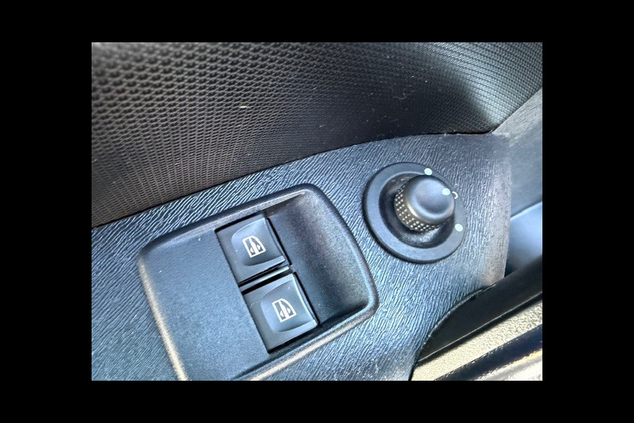 Renault Kangoo 1.5 dCi 75 Energy Comfort AIRCO I NAVI I TREKHAAK I APPLE CARPLAY I 1e EIGENAAR I COMPLETE ONDERHOUDSHISTORIE