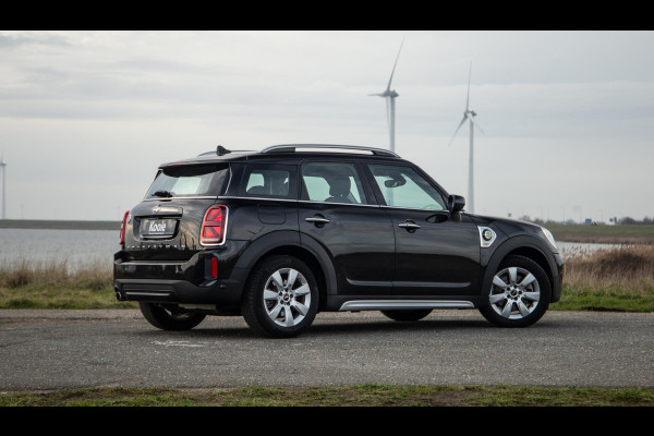 MINI Countryman 1.5 Cooper S E ALL4 Essential CAMERA / NAVI / CARPLAY / AIRCO / ZWART / STOELVERWARMING