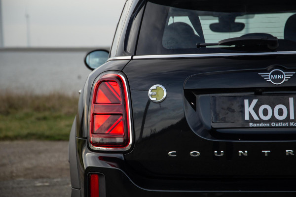 MINI Countryman 1.5 Cooper S E ALL4 Essential CAMERA / NAVI / CARPLAY / AIRCO / ZWART / STOELVERWARMING