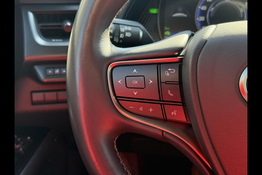 Lexus UX 250h 184pk Luxury Line | Stoel + Stuurverwarming, Parkeersensoren, Keyless, DAB, Adaptive cruise control