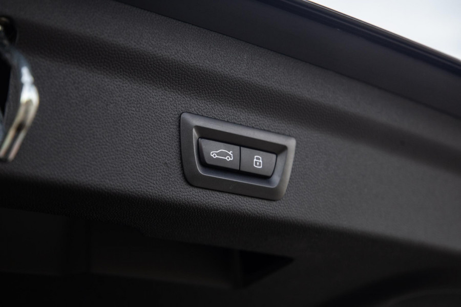 MINI Countryman 1.5 Cooper S E ALL4 Essential CAMERA / NAVI / CARPLAY / AIRCO / ZWART / STOELVERWARMING