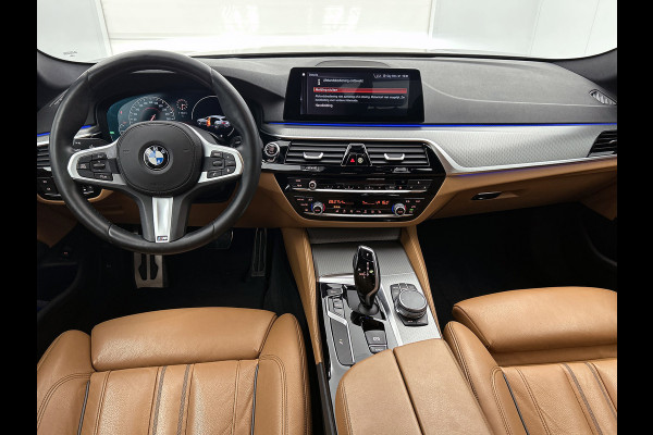 BMW 5 Serie Touring 530i M-SPORT High Executive Edition(NL-auto, Dealer OnderH, Navi Pro, Comfort Zetels, StoelV, Camera, ETc)