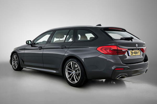 BMW 5 Serie Touring 530i M-SPORT High Executive Edition(NL-auto, Dealer OnderH, Navi Pro, Comfort Zetels, StoelV, Camera, ETc)
