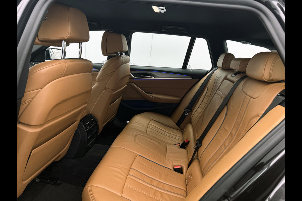 BMW 5 Serie Touring 530i M-SPORT High Executive Edition(NL-auto, Dealer OnderH, Navi Pro, Comfort Zetels, StoelV, Camera, ETc)