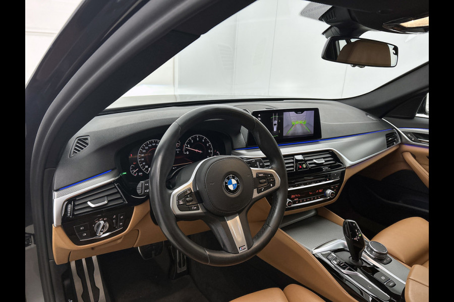 BMW 5 Serie Touring 530i M-SPORT High Executive Edition(NL-auto, Dealer OnderH, Navi Pro, Comfort Zetels, StoelV, Camera, ETc)