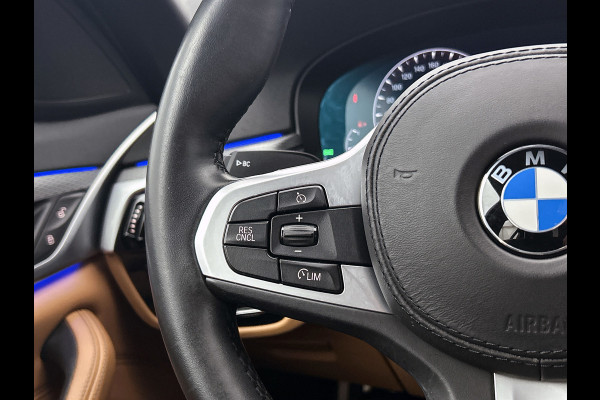 BMW 5 Serie Touring 530i M-SPORT High Executive Edition(NL-auto, Dealer OnderH, Navi Pro, Comfort Zetels, StoelV, Camera, ETc)