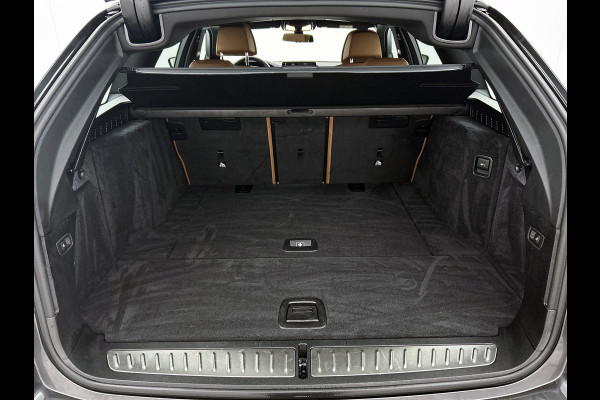 BMW 5 Serie Touring 530i M-SPORT High Executive Edition(NL-auto, Dealer OnderH, Navi Pro, Comfort Zetels, StoelV, Camera, ETc)