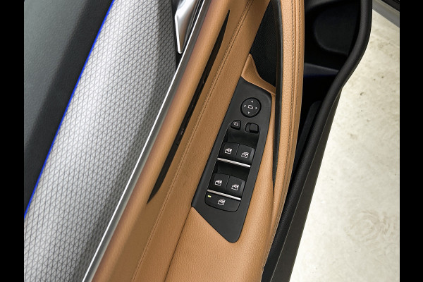 BMW 5 Serie Touring 530i M-SPORT High Executive Edition(NL-auto, Dealer OnderH, Navi Pro, Comfort Zetels, StoelV, Camera, ETc)