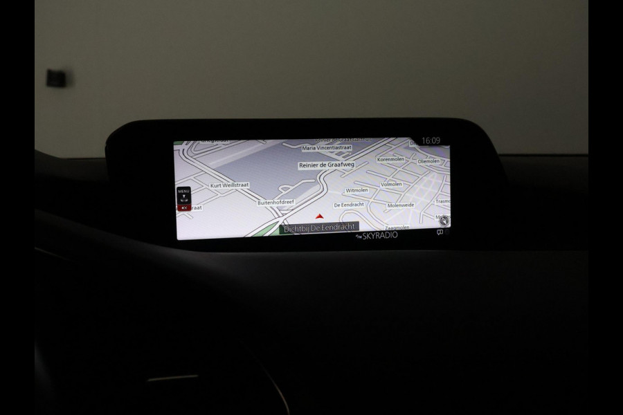 Mazda 3 2.0 e-SkyActiv-X M Hybrid 186 Black Luxury | Navigatie | Stoelverwarming | Camera |