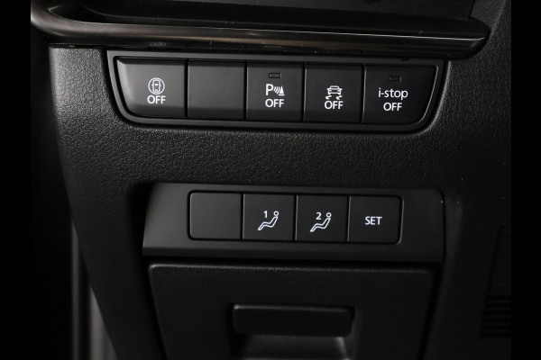 Mazda 3 2.0 e-SkyActiv-X M Hybrid 186 Black Luxury | Navigatie | Stoelverwarming | Camera |