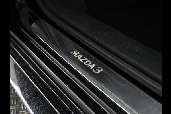 Mazda 3 2.0 e-SkyActiv-X M Hybrid 186 Black Luxury | Navigatie | Stoelverwarming | Camera |