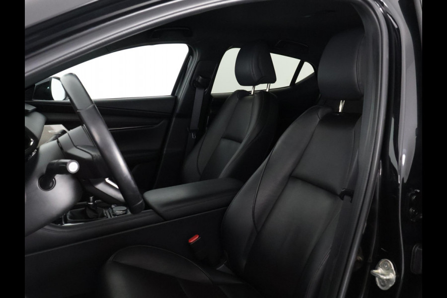 Mazda 3 2.0 e-SkyActiv-X M Hybrid 186 Black Luxury | Navigatie | Stoelverwarming | Camera |