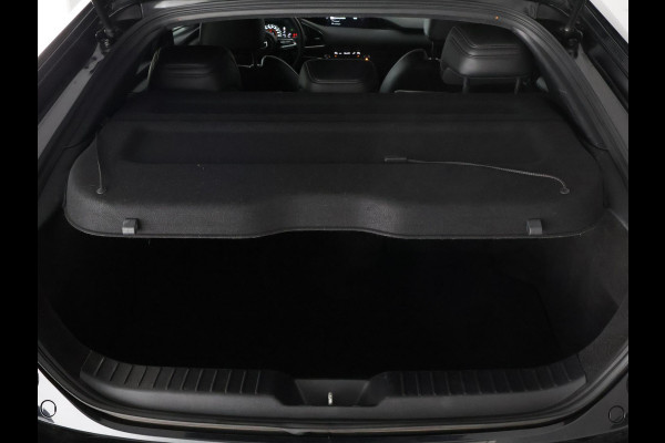 Mazda 3 2.0 e-SkyActiv-X M Hybrid 186 Black Luxury | Navigatie | Stoelverwarming | Camera |