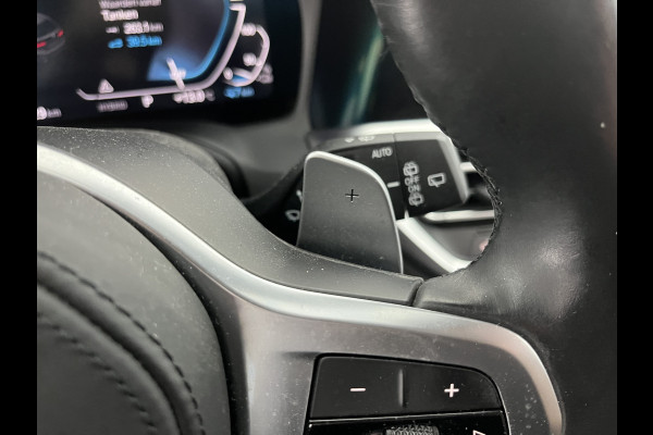 BMW 3 Serie Touring 330e eDrive M-Sportpack Edition (Plug-In) (INCL-BTW) *PANO | LEATHER | HEAD-UP | ADAPTIVE-CRUISE | FULL-LED | KEYLESS | DIGI-COCKPIT | HEATED-SPORTSEATS | CAMERA | HIFI-SOUND | PRIVACYGLASS | DAB+ | SHIFTPADDLES | NAVI-FULLMAP | 19"A