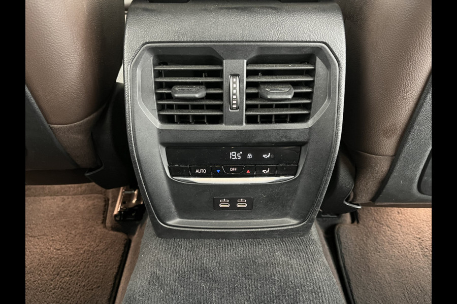 BMW 3 Serie Touring 330e eDrive M-Sportpack Edition (Plug-In) (INCL-BTW) *PANO | LEATHER | HEAD-UP | ADAPTIVE-CRUISE | FULL-LED | KEYLESS | DIGI-COCKPIT | HEATED-SPORTSEATS | CAMERA | HIFI-SOUND | PRIVACYGLASS | DAB+ | SHIFTPADDLES | NAVI-FULLMAP | 19"A